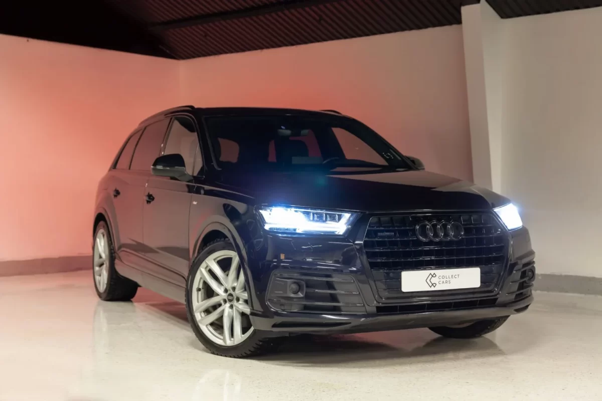 Audi Q7 Panorama/ S-Line/Dieselvärmare/Svart Optik/7-sitsig